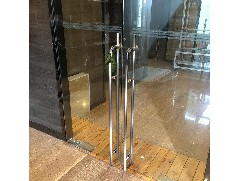玻璃門把手壞了怎樣修？